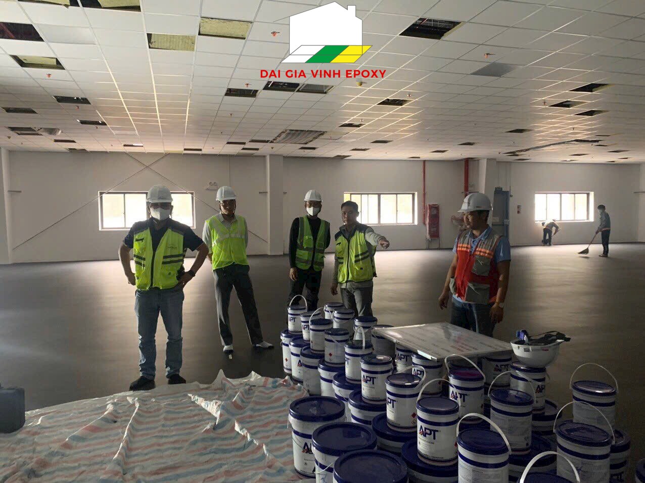 Đơn vị chuyên thi công sơn epoxy chống tĩnh điện Đơn vị chuyên thi công sơn epoxy chống tĩnh điện