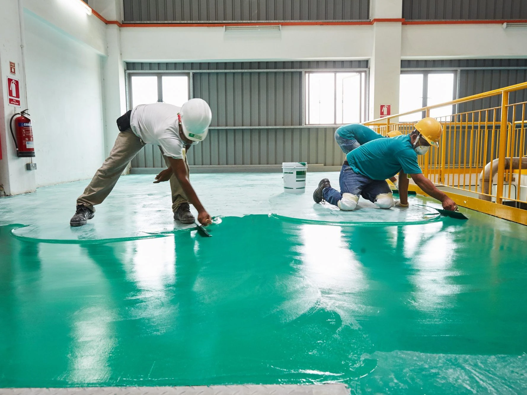 Giá Sơn Sàn Epoxy Đồng Nai Mới Nhất 2025 1 Giá sơn sàn epoxy Đồng Nai
