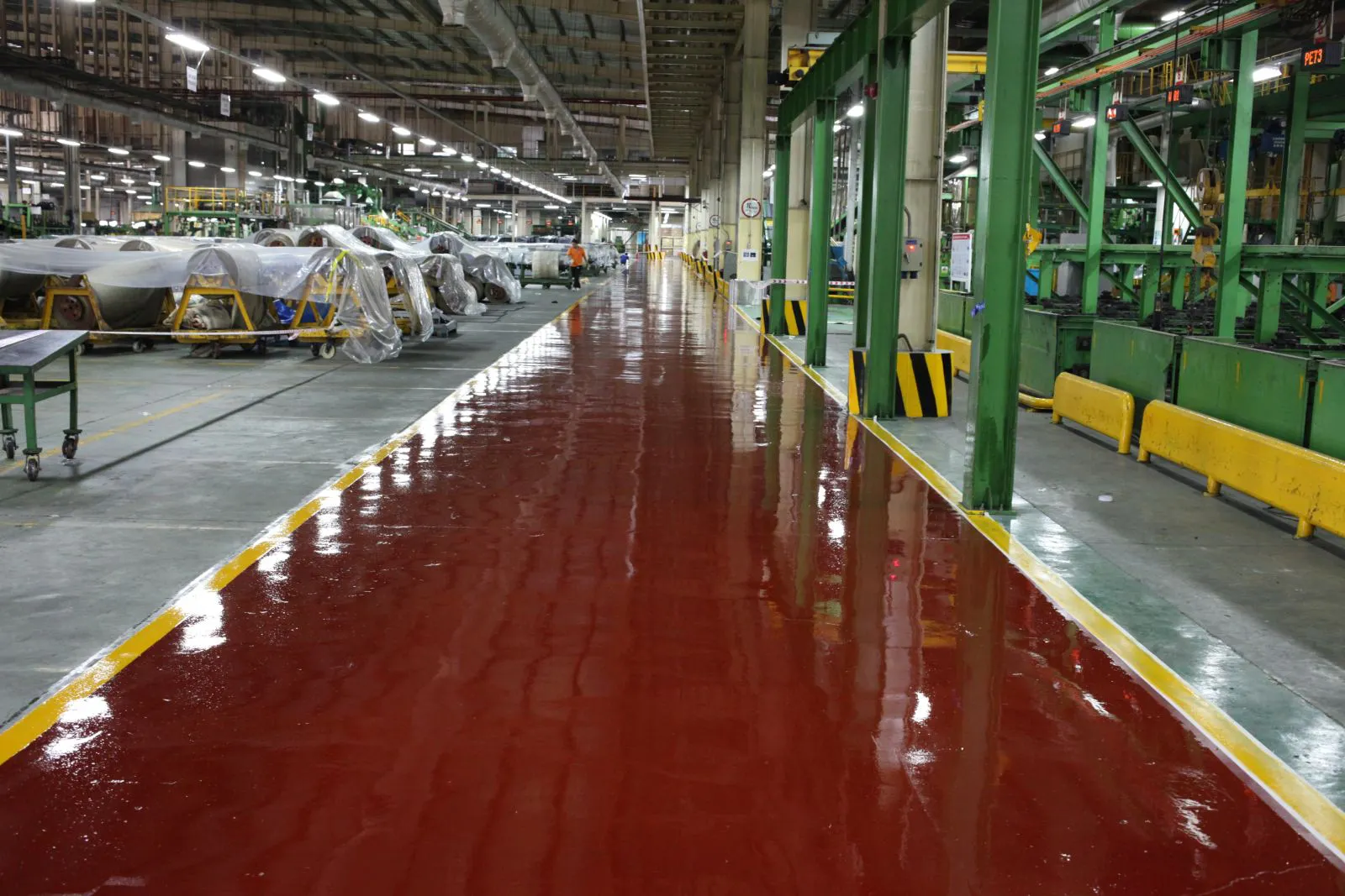 Ứng dụng sơn PU cho nhà xưởng, kho, showroom tại Long An 2 Sơn PU nhà xưởng Long An dùng cho kho và showroom
