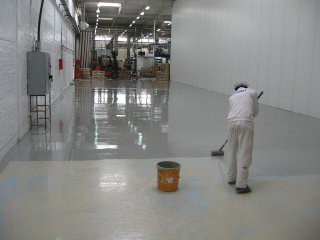 Đại Gia Vinh – Đơn vị thi công sơn PU Long An hàng đầu 3 Sơn PU cho khu vực xe nâng và kho hàng