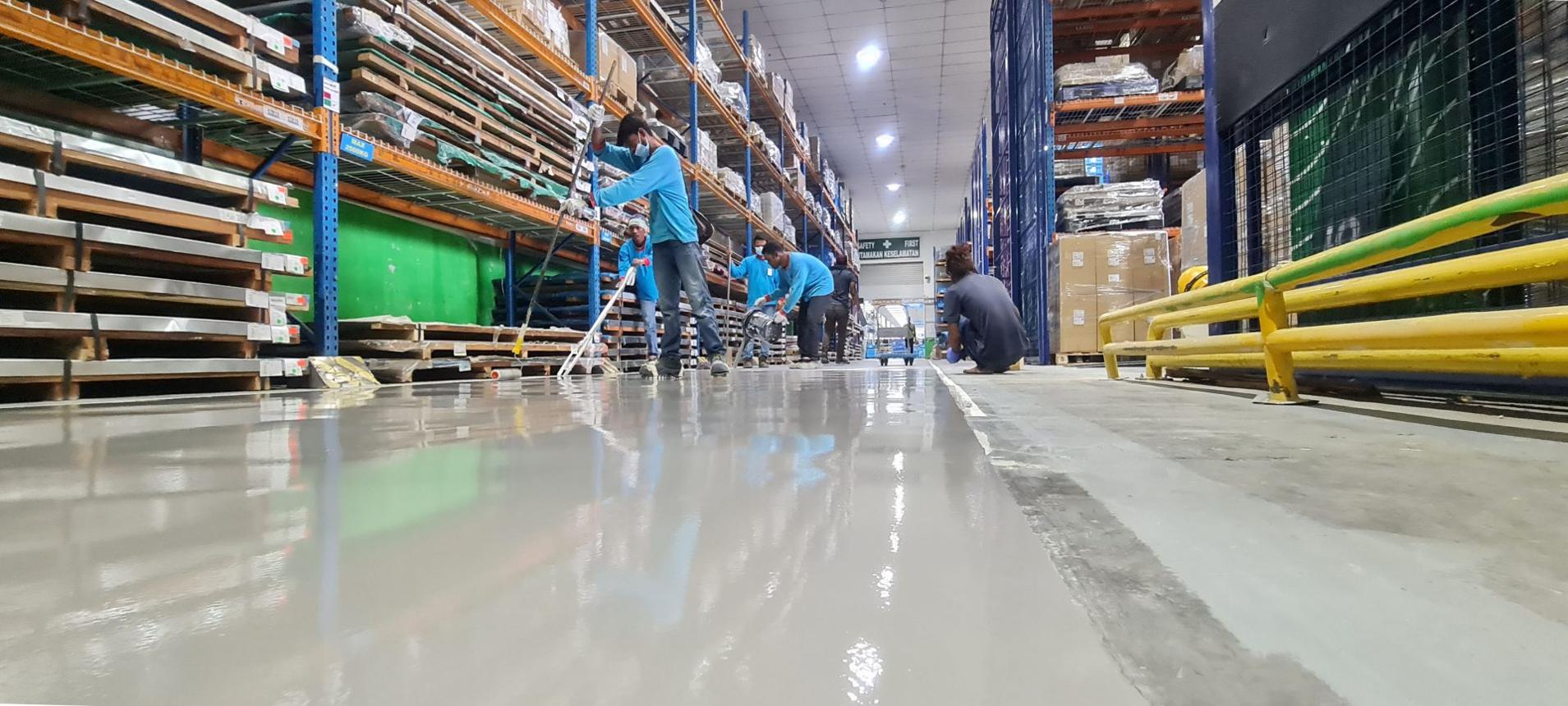 Cập nhật xu hướng thi công sơn PU Long An năm 2025 3 Sơn sàn PU cho nhà xưởng, kho, showroom tại Long An